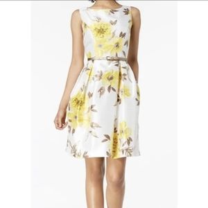 🛍️ Jessica Howard Yellow Floral Dress